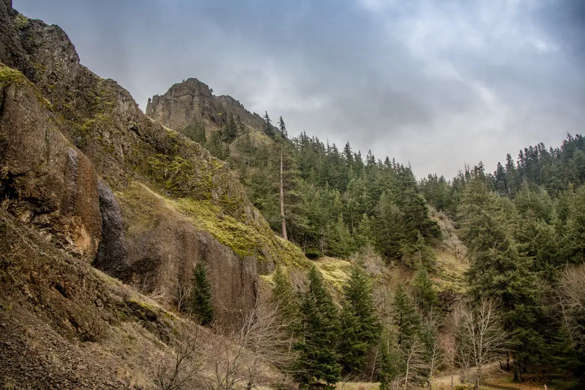 The Mitchell Point trail is one of the best hikes near Hood River, Oregon