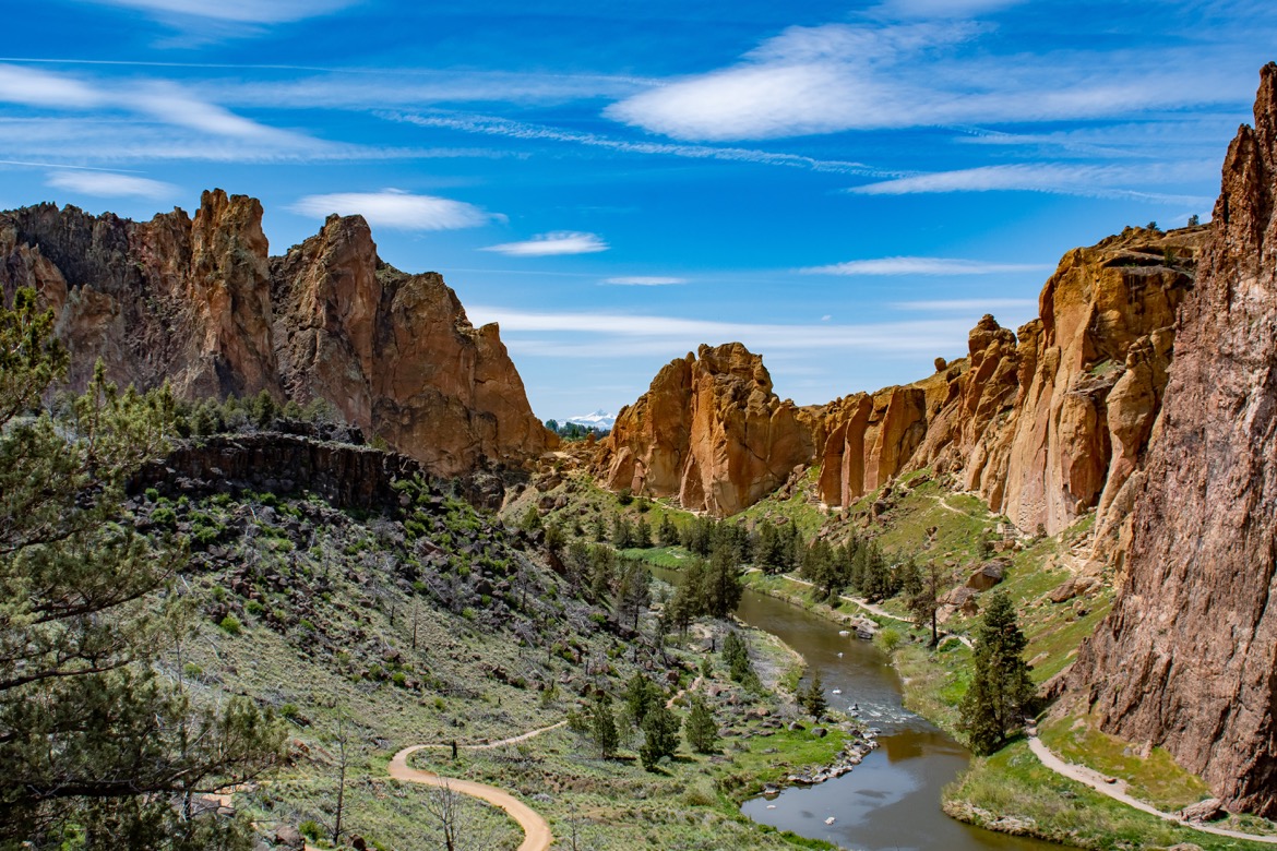 are dogs allowed at smith rock state park